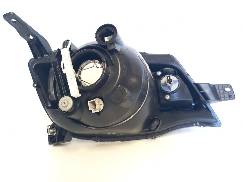 Left headlight (2017-onwards)