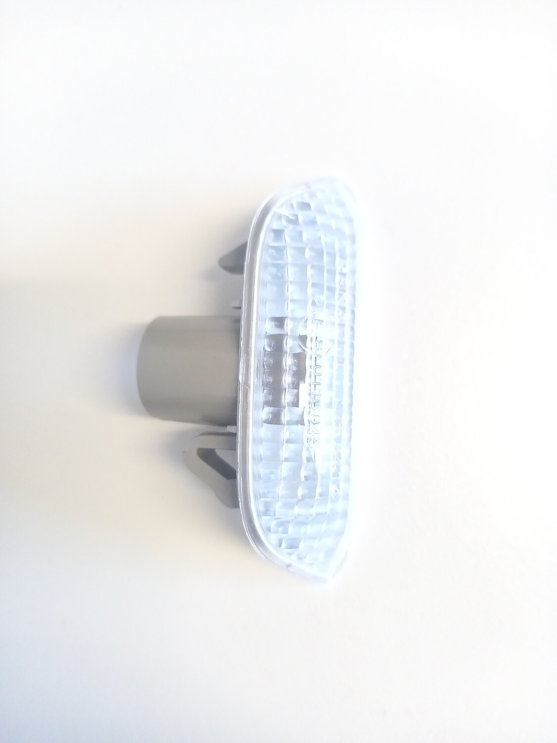 Left marker lamp