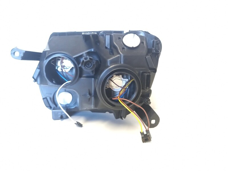 Right side Duster headlight (2014-onwards)