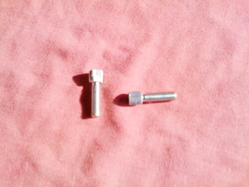K75; K100 8v Series throttle Cable Adjusting bolt (DR)
