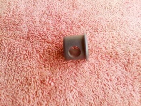 Front Wheel Axle Plastic End Cap. (T5-WH2)