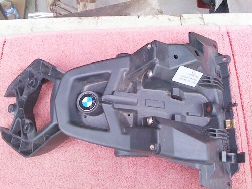 K40-K1200S; K1300S Licence Plate Holder. (W-4)
