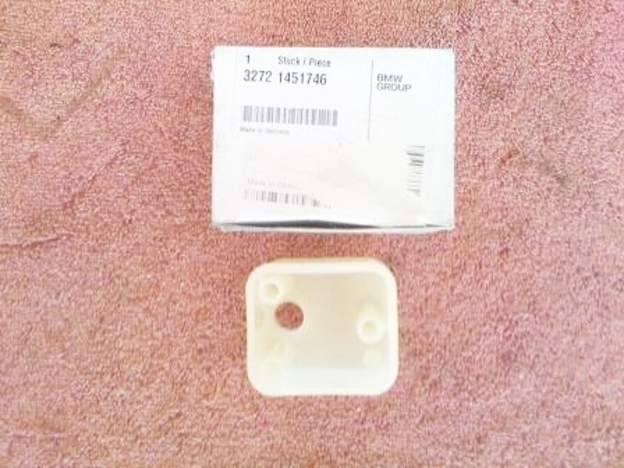 K75; K100 8v Plus R 2 valve Front Brake Fluid Reservoir (WD1-T5)