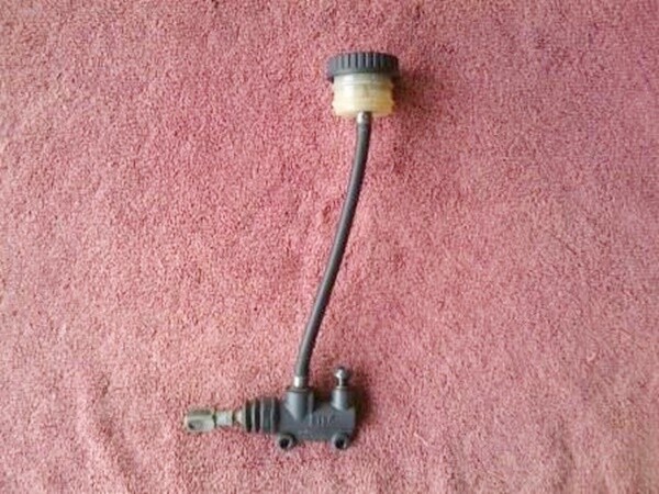 R1150R Rear Brake Master Cylinder (Non ABS) (T9-S22)