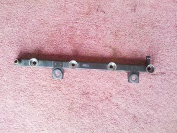 K100 8v Series Fuel Injector Rail (S2)