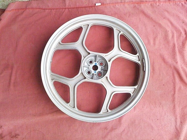K75S; K75RT; K100 8v Rear Wheel. (WH-3)
