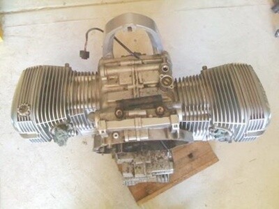 R Model Oil Head Engines