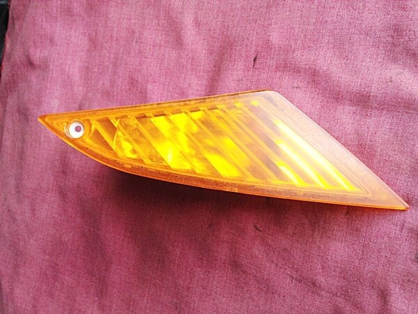 K1200GT; K1300GT Front Right Indicator. (T1-S15)