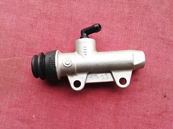 K1200S; K1300S Rear Brake master Cylinder. (T9-S22)
