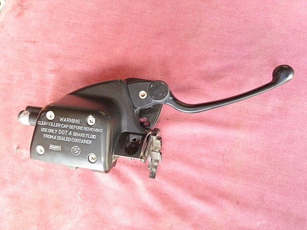 K1200GT; K1300GT Front Brake Master Cylinder. (T11-S22)