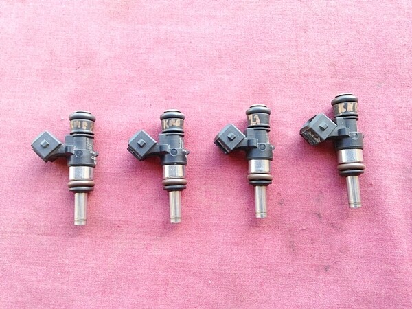 K1200S; K1300S; K1200GT; K1300GT Fuel Injectors. (T4-S19)