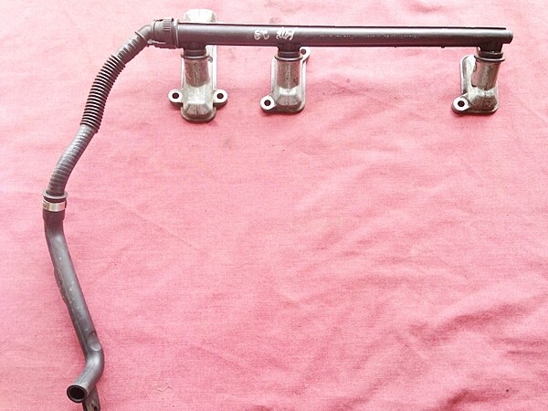 K1200S; K1300S; K1200GT; K1300GT Secondary Air Line (S-22)