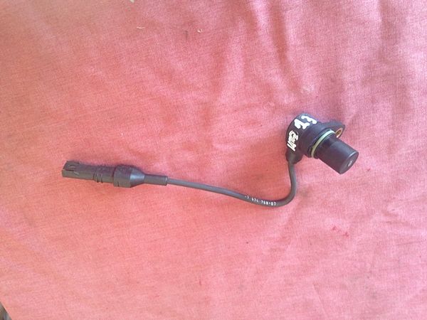K1200; K1300 Cam Shaft Sensor. (T1-S19)