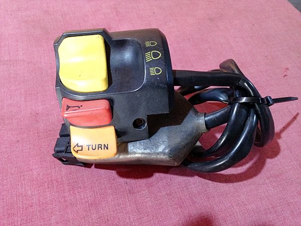 K1; K100RS 16v K1100 Right Handlebar Switch. (T4-S24)