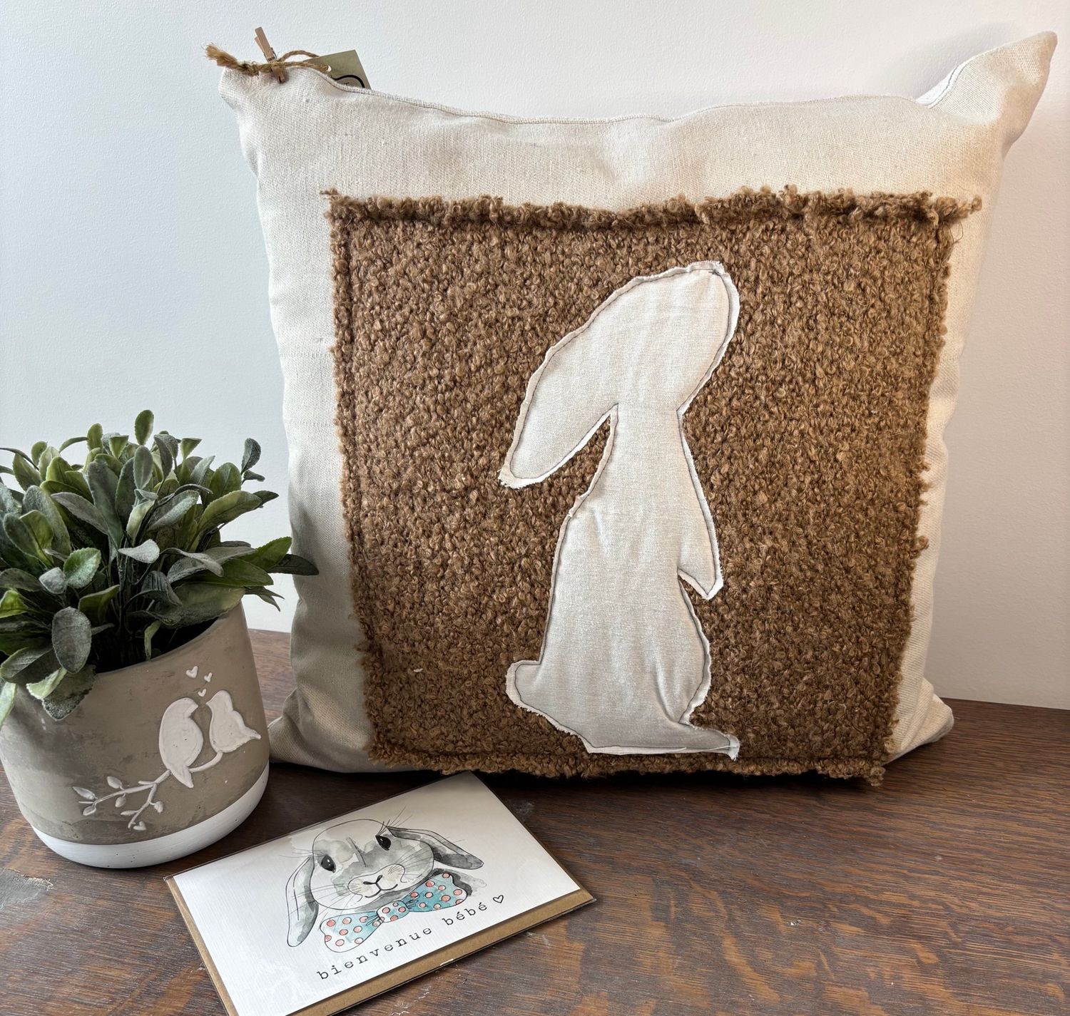 Coussin - Petit lapin curieux / La Récolte - Couleurs &amp; Créations
