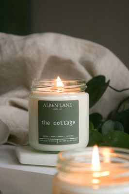 Chandelle The Cottage - Alben Lane