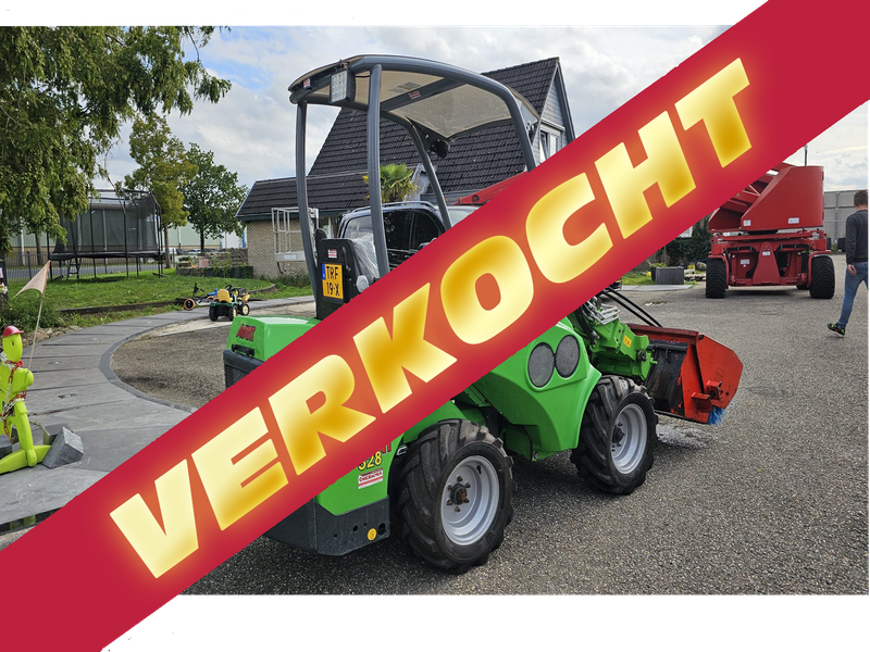 Avant 528 Minishovel shovel knikshovel 2011 VERKOCHT