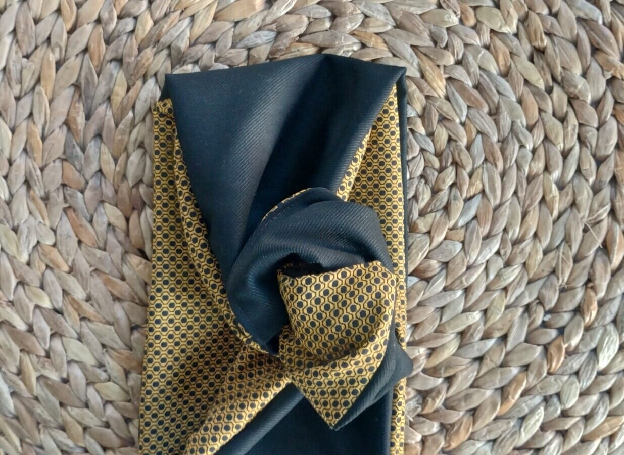 COROLLA fascia a turbante, con ferretto modellabile cotone pesante nero operato / cotone senape pois neri