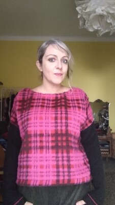 GINKGO maglione in lana con maniche a contrasto fucsia/rosso/bordeaux