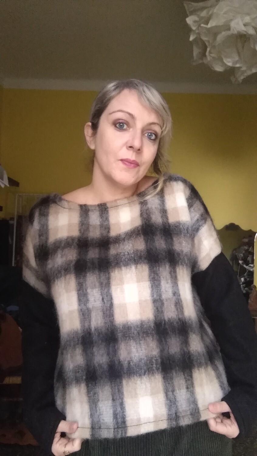 GINKGO maglione in lana con maniche a contrasto beige/marrone/nero 