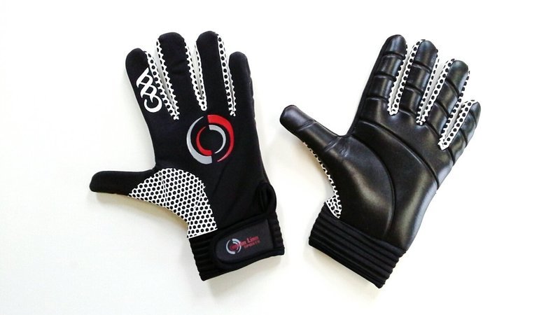 Small Gaelic Fooball Gloves - Black