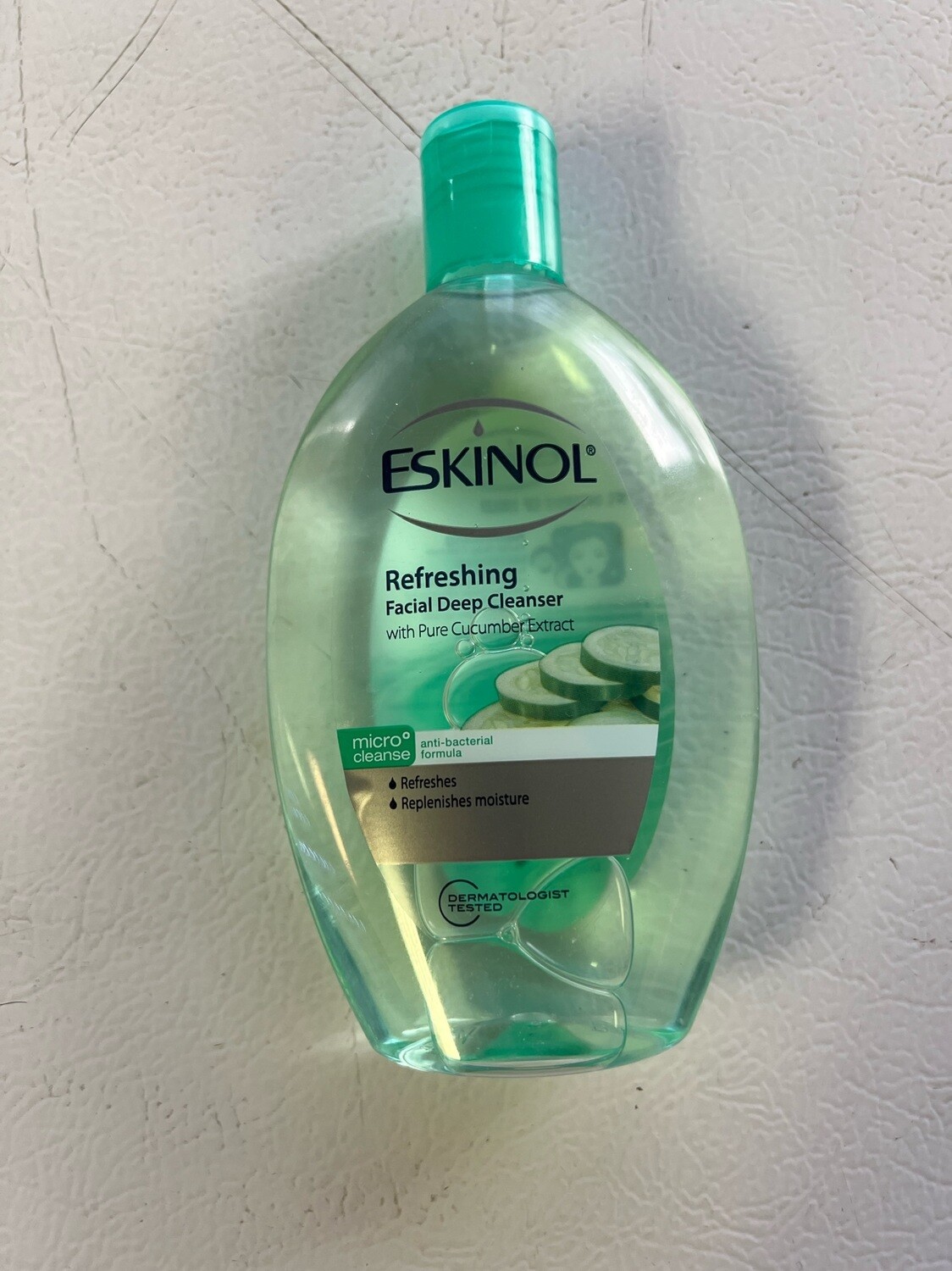 Eskinol Refreshing Facial Cleanser Cucumber