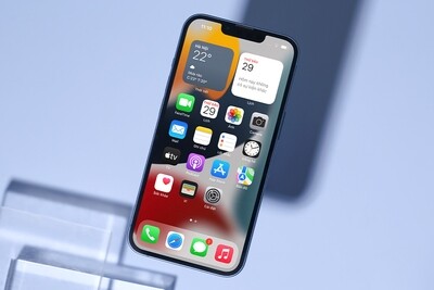 iPhone 13