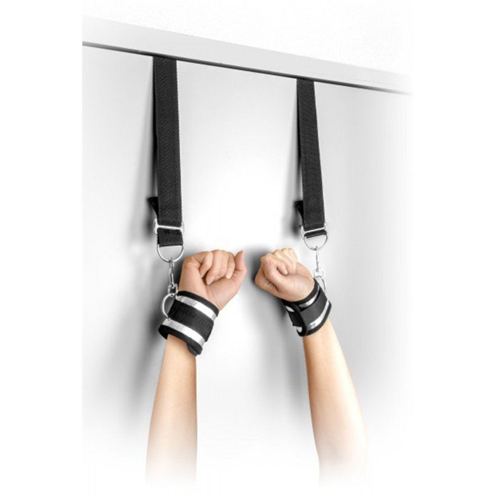 Menottes de porte