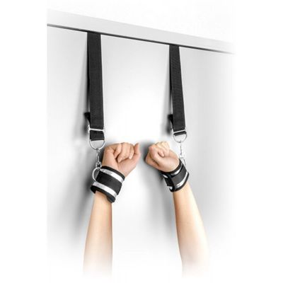 Menottes de porte