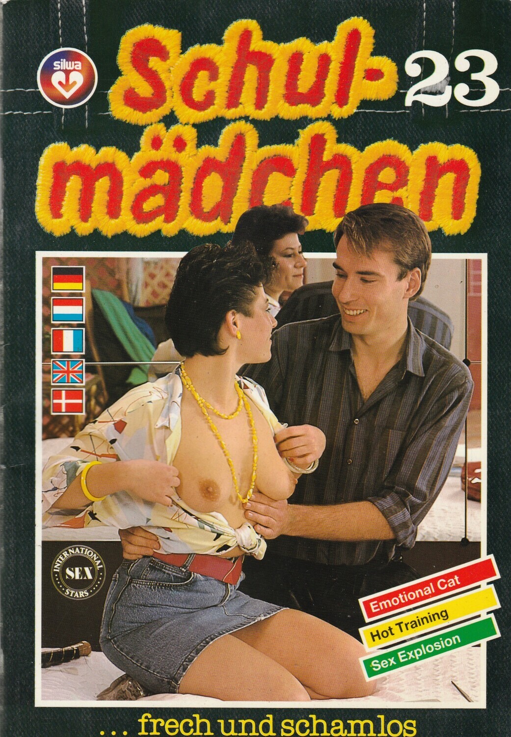 SCHULMÄDCHEN 23