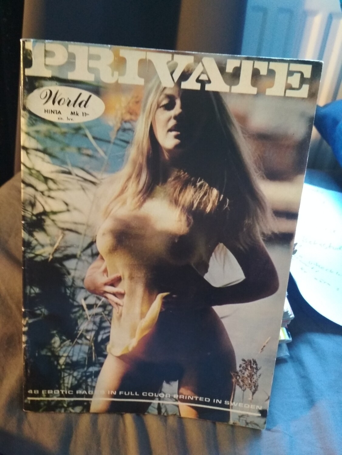 PRIVATE WORLD NR 1