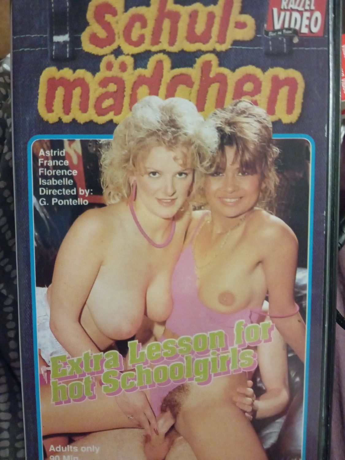 Schulmädchen. Extra lesson for hot schoolgirls