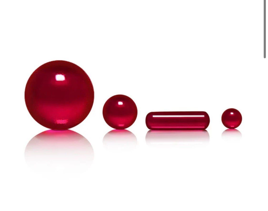 Ruby Pearl Company Slurper Set This set contains: 1 x 20mm, 1 x 12mm, 1 x 6mm Ruby Pearls and 1 x 5x18mm Ruby Pill
