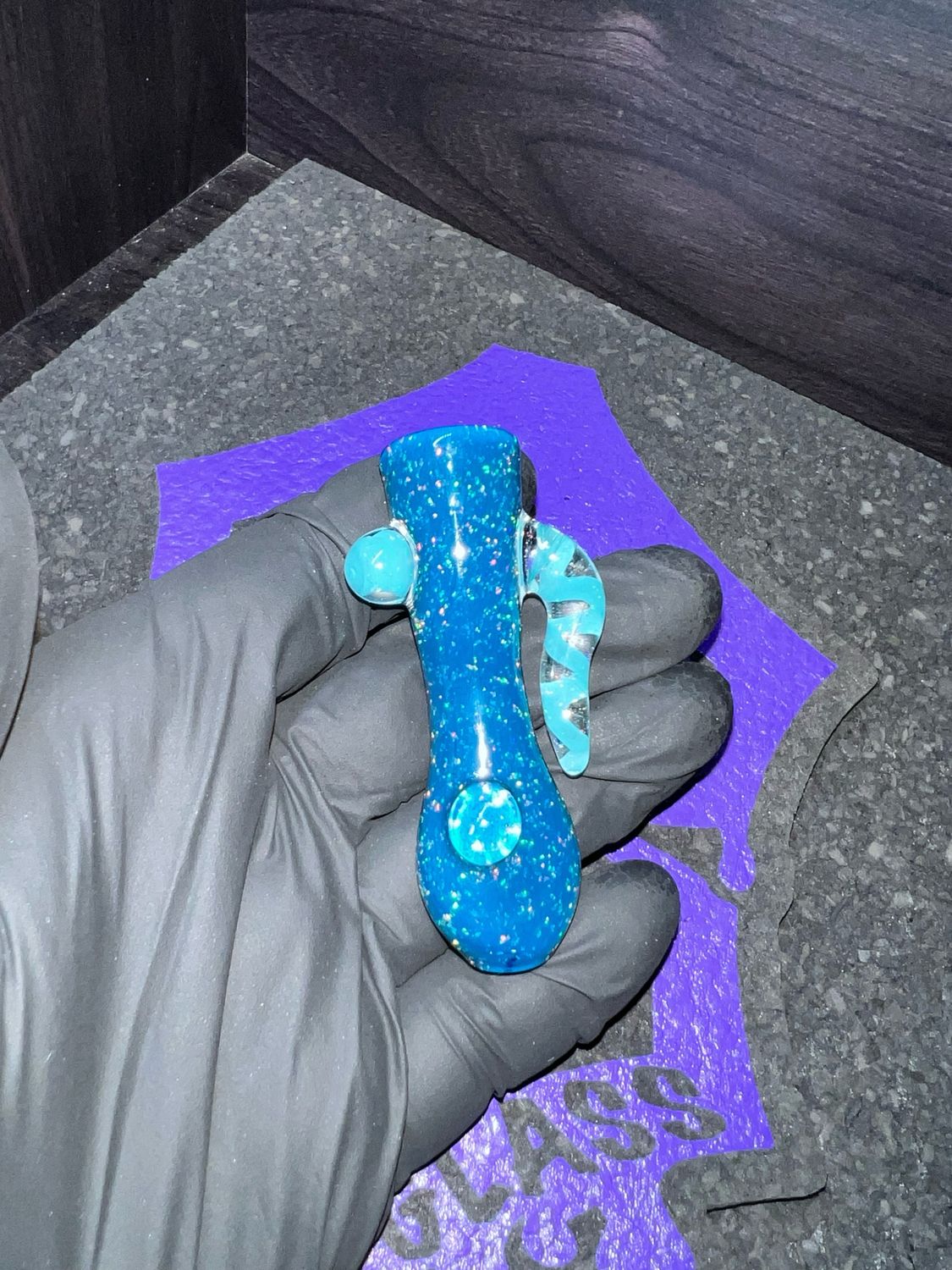 Snook Glass Crushed Opal Chillum