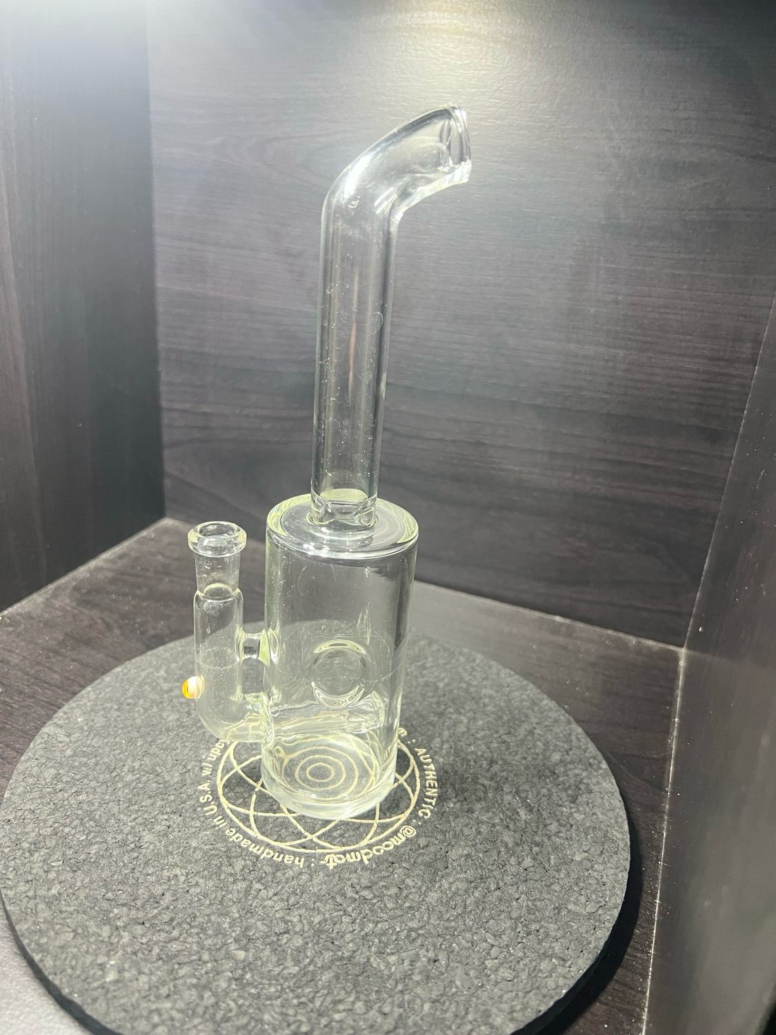 Mike Shelbo X Jebb Glass Fizzer 10mm 2 Hole Fixed Perc. Comes With a 3d Printed Stabilizing Base