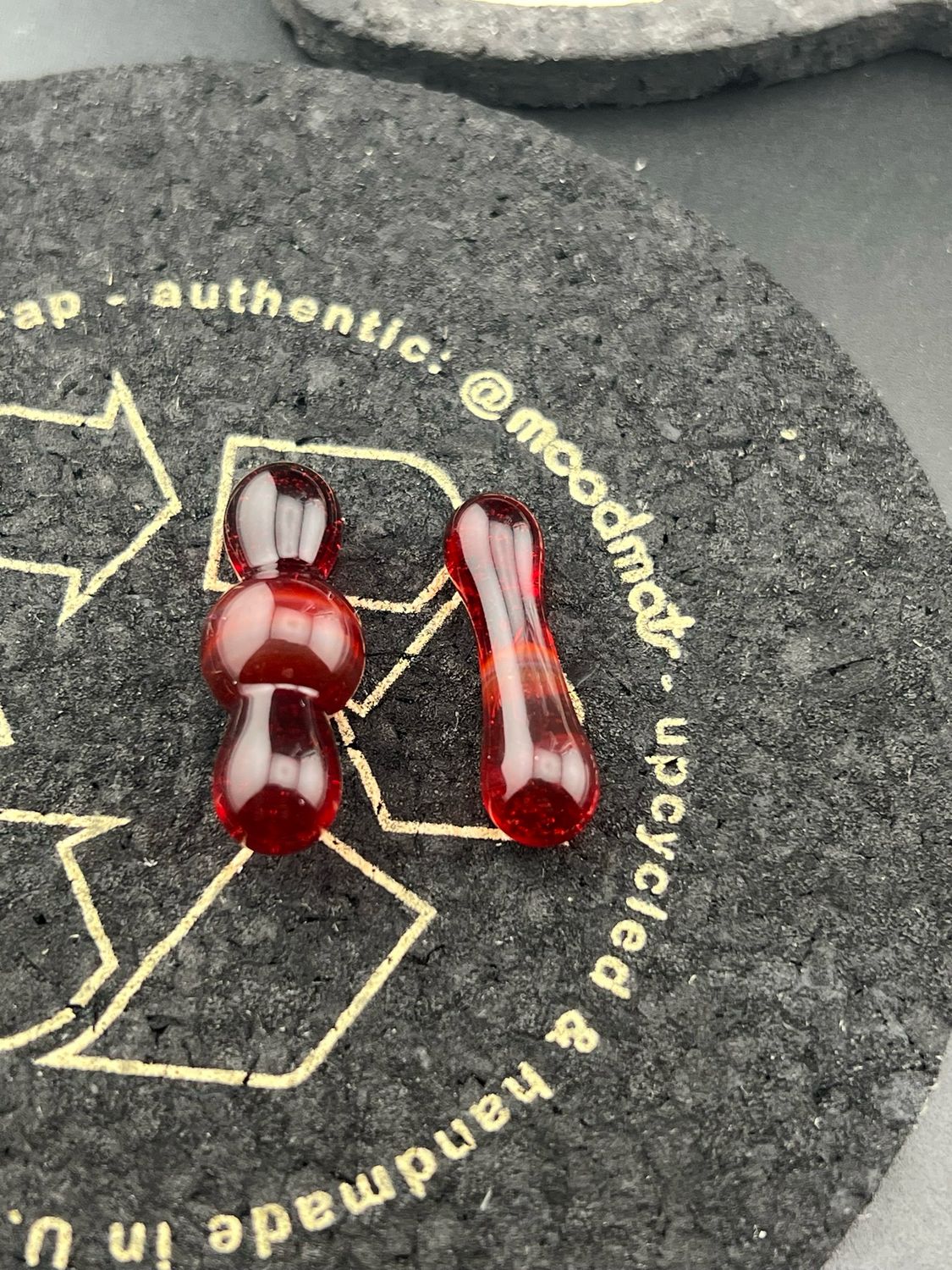 Blood Red Control Tower Drip Tip Cap/Pillar Set