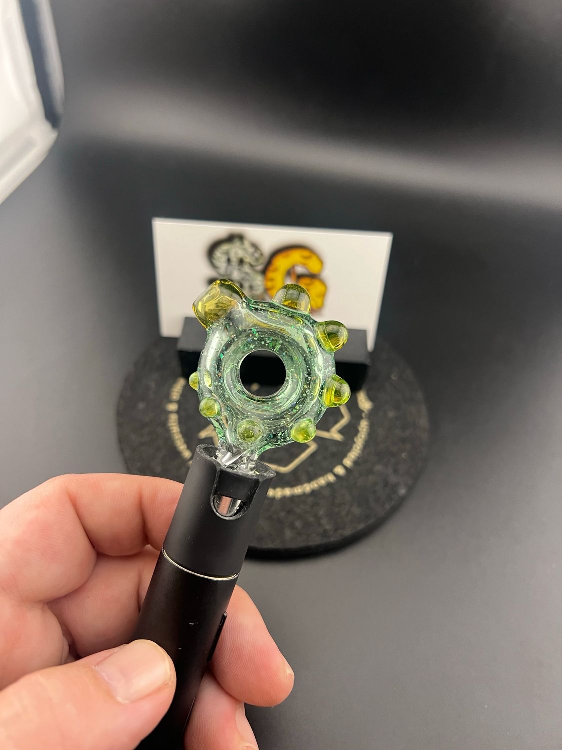 Snook Glass UV/Crushed Opal Pivot Topper