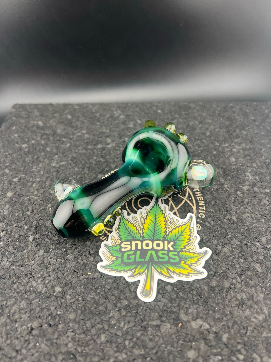 Snook Glass Money 💰 Green Spoon With Ion and 2 floating opal accents.