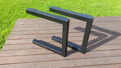 Modern Metal Table Legs - C-Shaped Design - Available in Multiple RAL Colors | N129