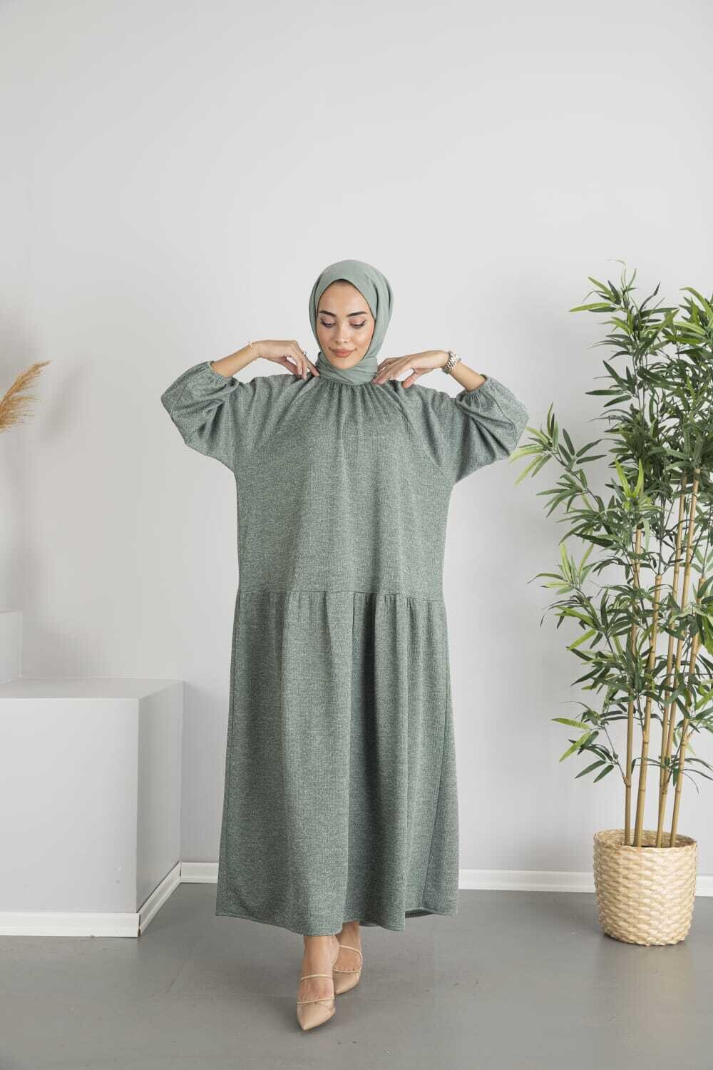 Oversized Strickkleid - Light Khaki 

(Standardgröße)