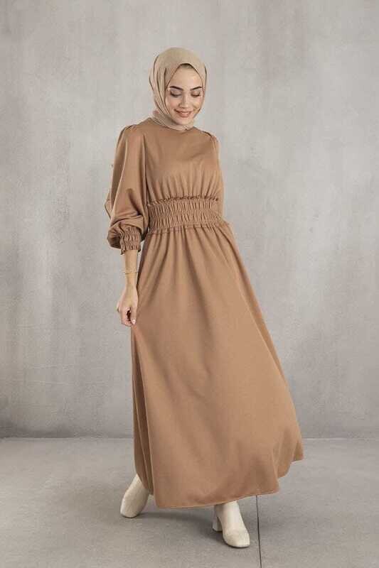 Kleid mit betonter Taille - Cappuccino
(Größe: 40/42) Kleid mit betonter Taille - Cappuccino
(Größe: 40/42)