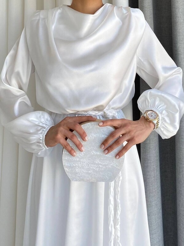 Leen Satin Dress Größe 36/38 Leen Satin Dress Größe 36/38