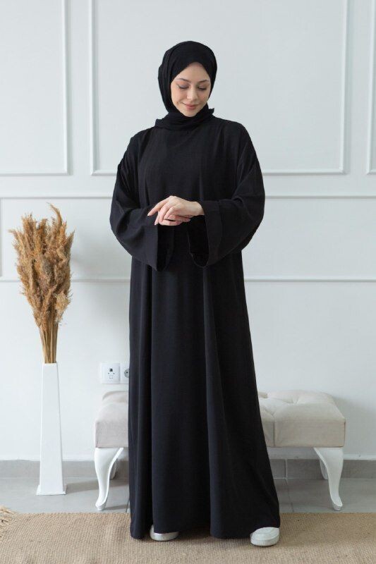 Abaya Mona - Schwarz -
Größe 1 Abaya Mona - Schwarz -
Größe 1