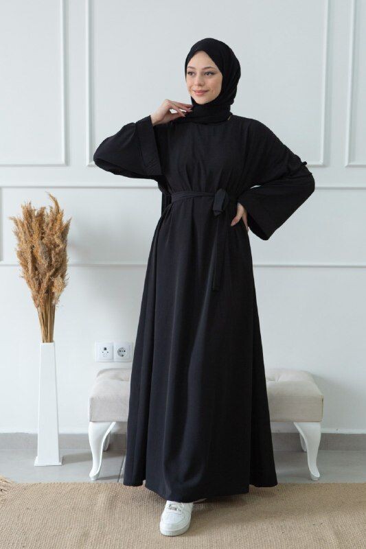 Abaya Mona - Schwraz -
Größe 2 Abaya Mona - Schwraz -
Größe 2