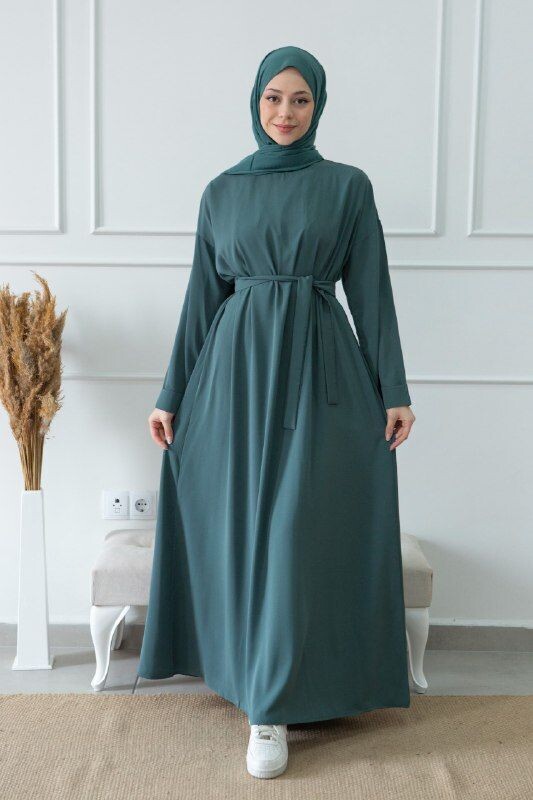 Abaya Mona - Türkis -
Größe 2 Abaya Mona - Türkis -
Größe 2