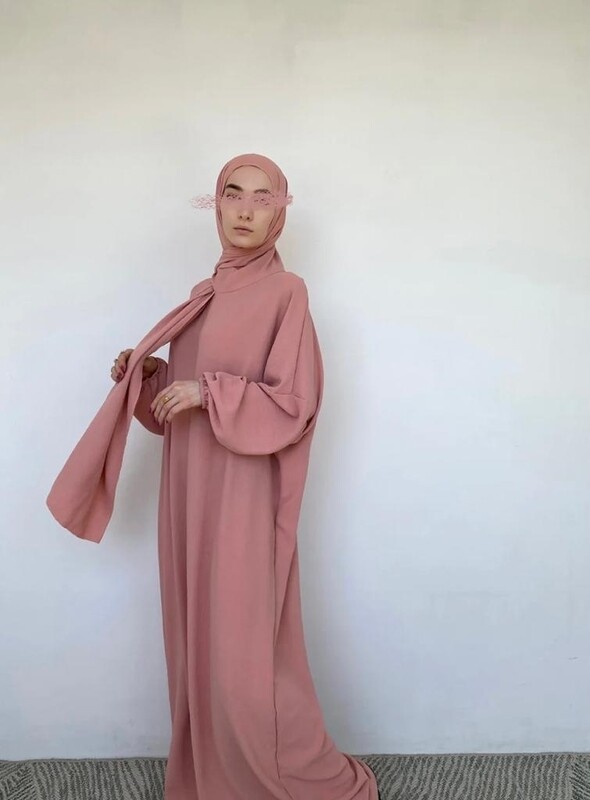 Abaya mit integriertem Hijab in Rosa Abaya mit integriertem Hijab in Rosa