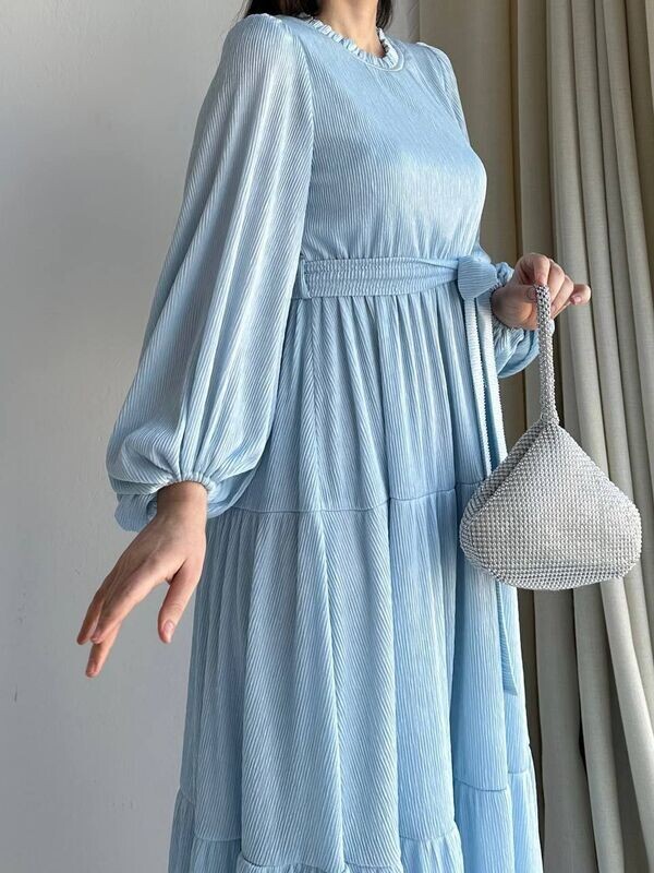Yara Dress -
Größe: 40 Yara Dress -
Größe: 40