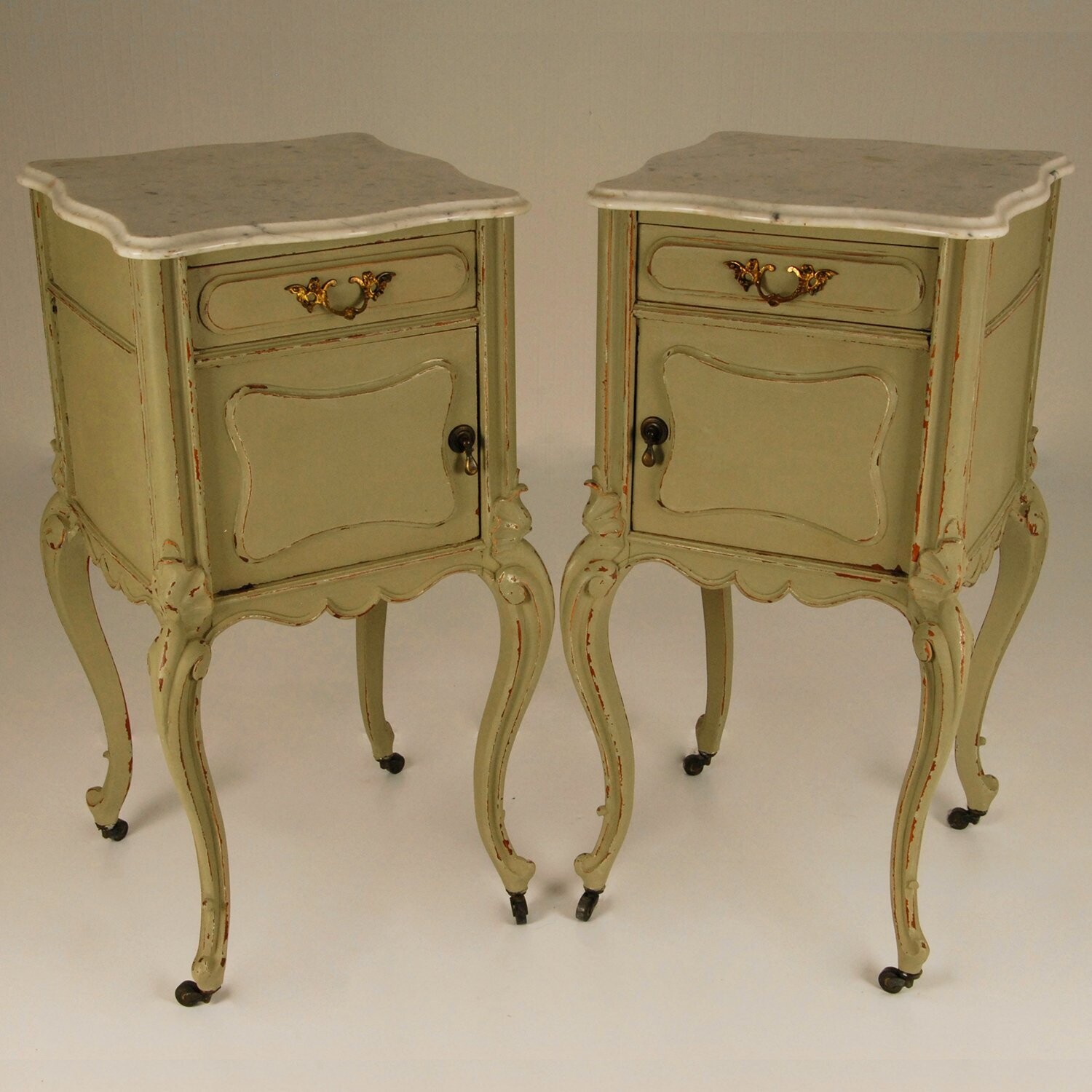 In hoeveelheid George Hanbury bagageruimte Antiek Franse nachtkastjes marmer blad 19e eeuw Barok Rococo