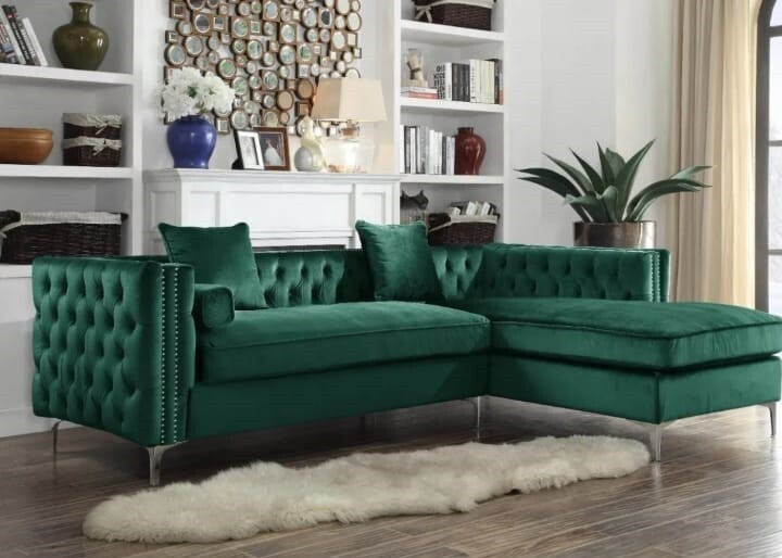 ESQUINERO CHESTERFIELD LOGAN