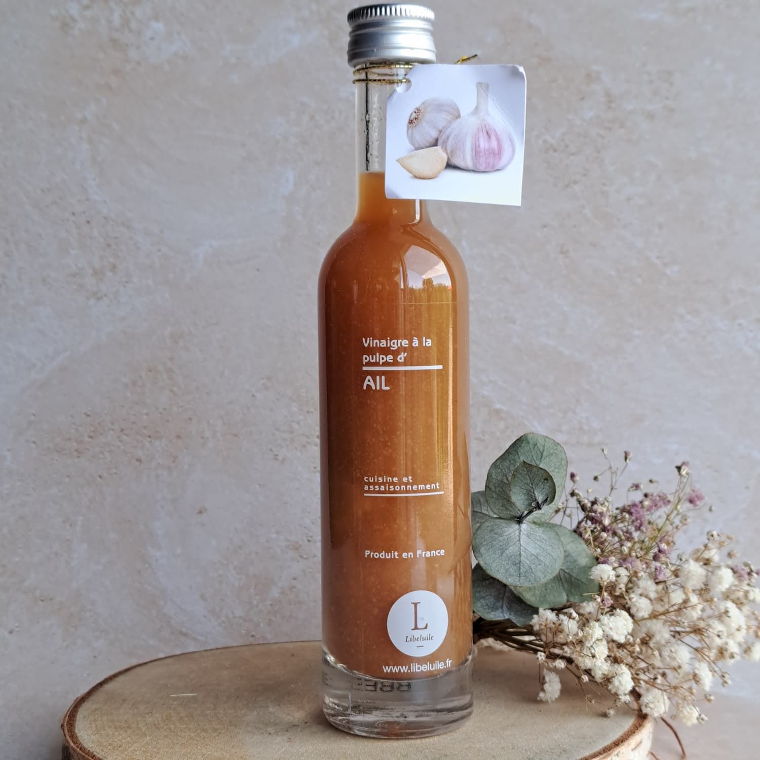 Vinaigre aromatisé à la pulpe d’ail Vinaigre aromatisé à la pulpe d’ail